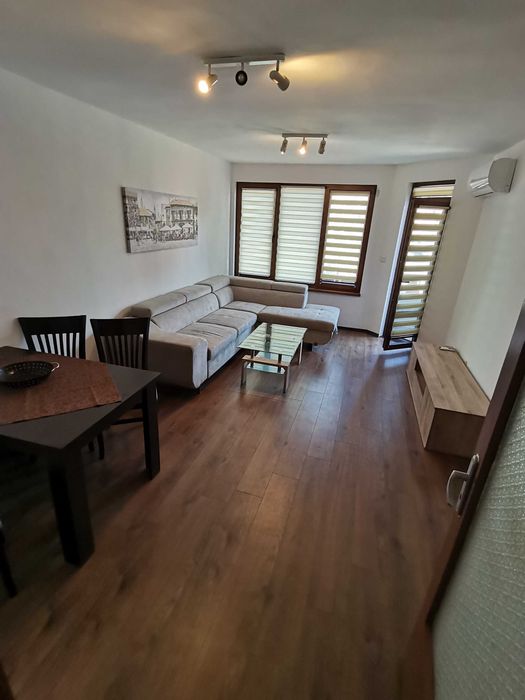 Дава се под наем Двустаен апартамент в Бургас, Братя Миладинови - 76 кв.м за 255 € - Снимка #2