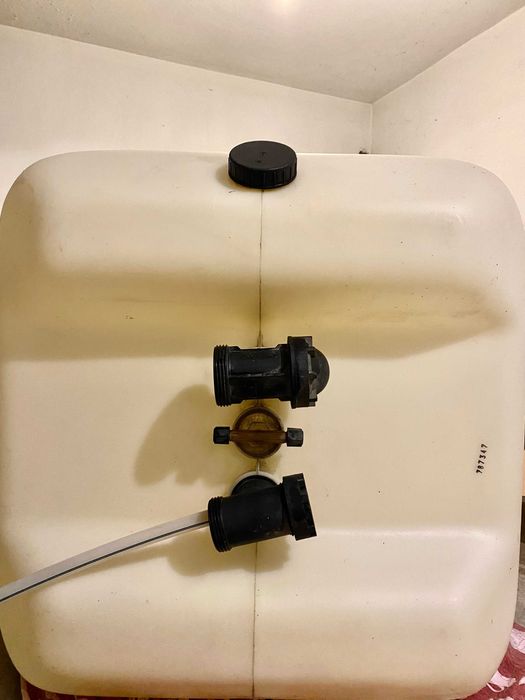 ЧИСТО НОВ Двустенен Резервоар ROTEX Variosystem 1000L + оригинална окомплектовка (За Нафта или Вода)