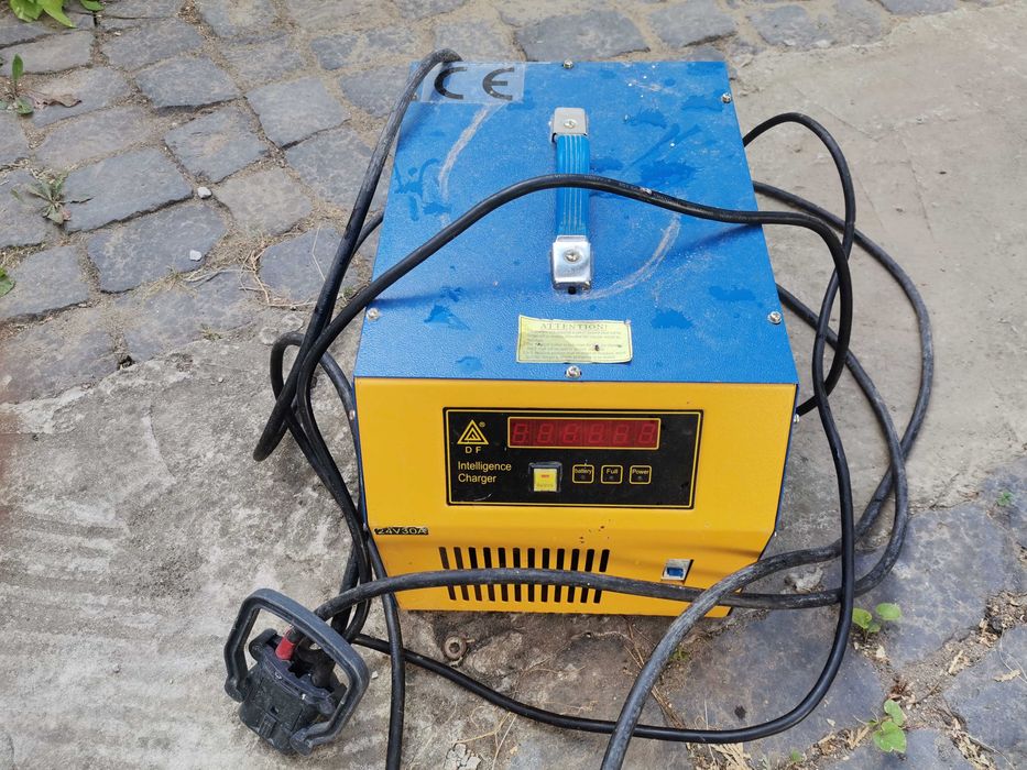 Incarcator, redresor baterii 24v  30A pentru electrostivuitor etc