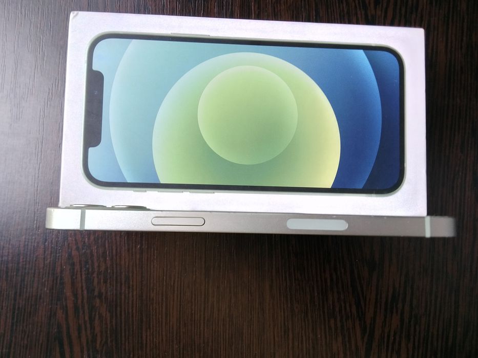 Iphone 12 / 64гб