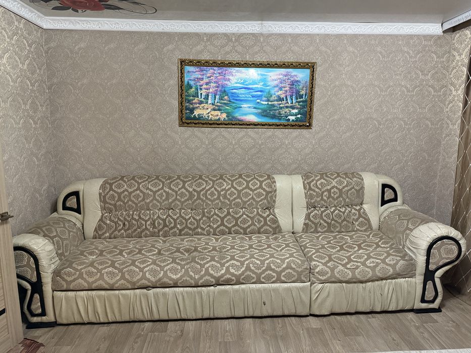 Продам диван.
