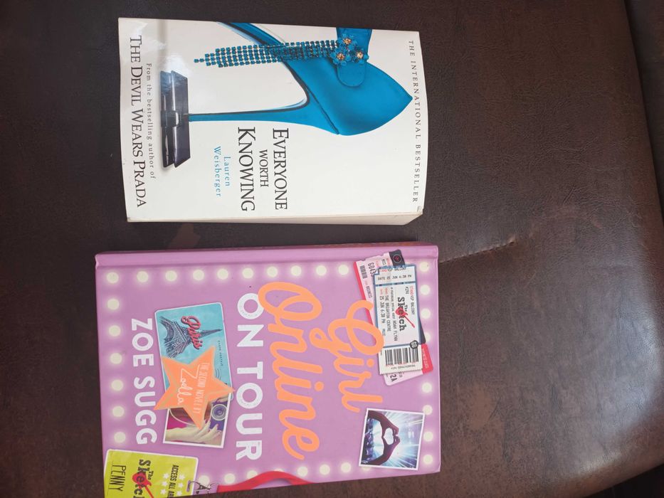 Комплект книги на английски автори