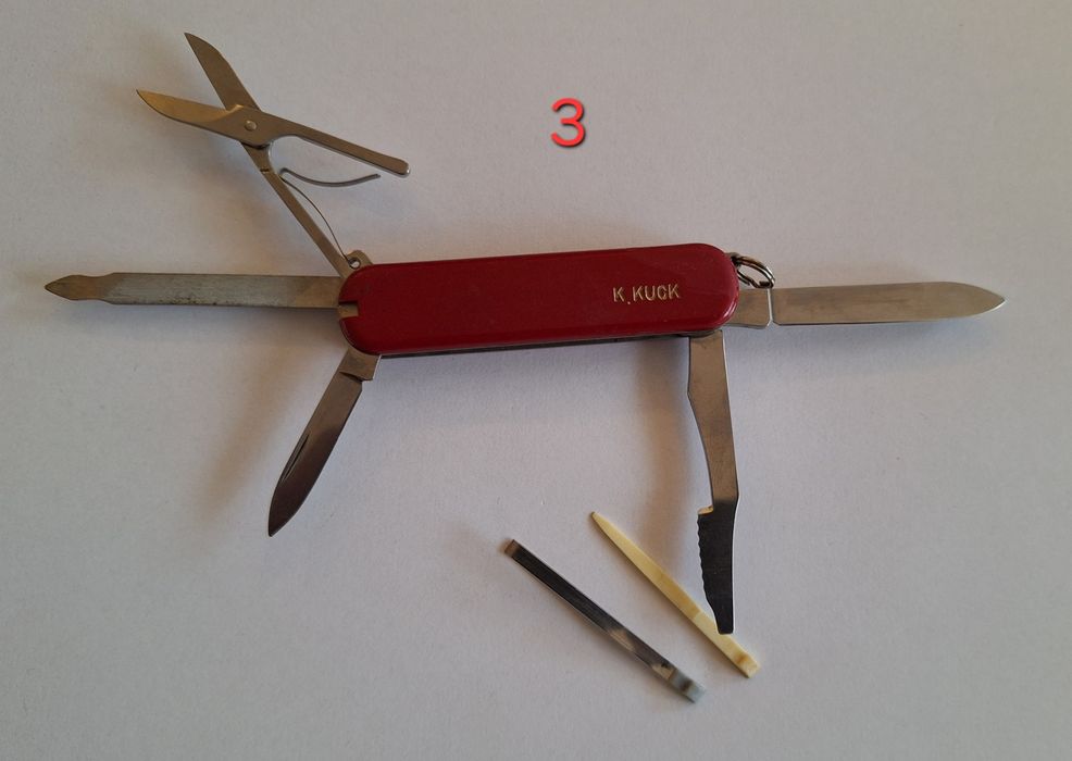 Продавам Victorinox