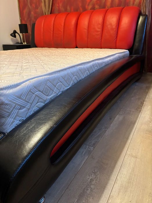 Pat piele ecologica, rosu si negru