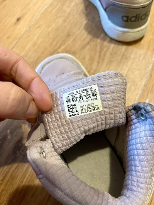 Зимни кецове и апрески Adidas за момиче