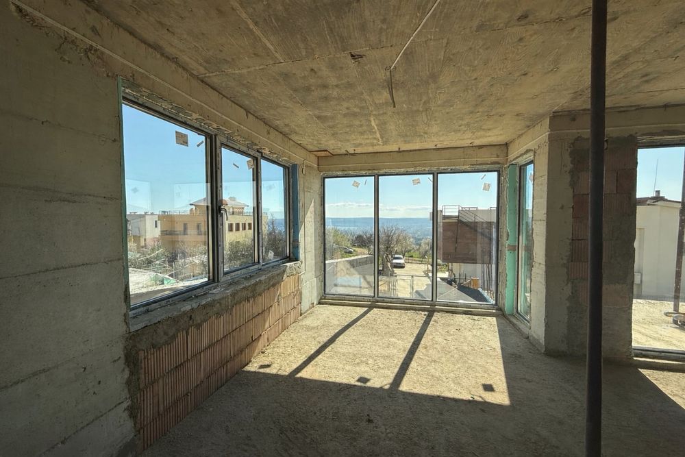 Къща гр. Варна, м-т Сотира