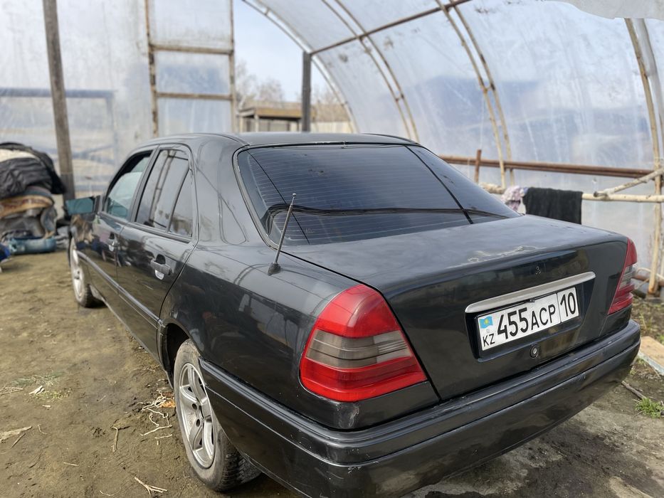 Мерседес w202 c180