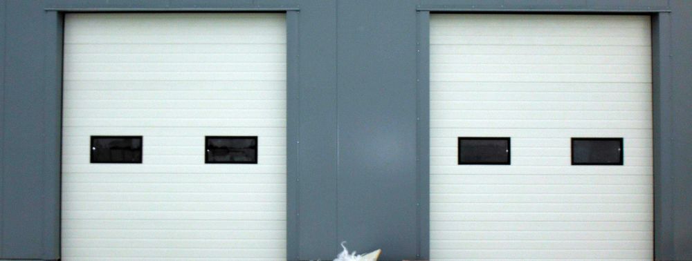 Usa sectionala izolata de garaj rezidential 2500/2000 xpt doors