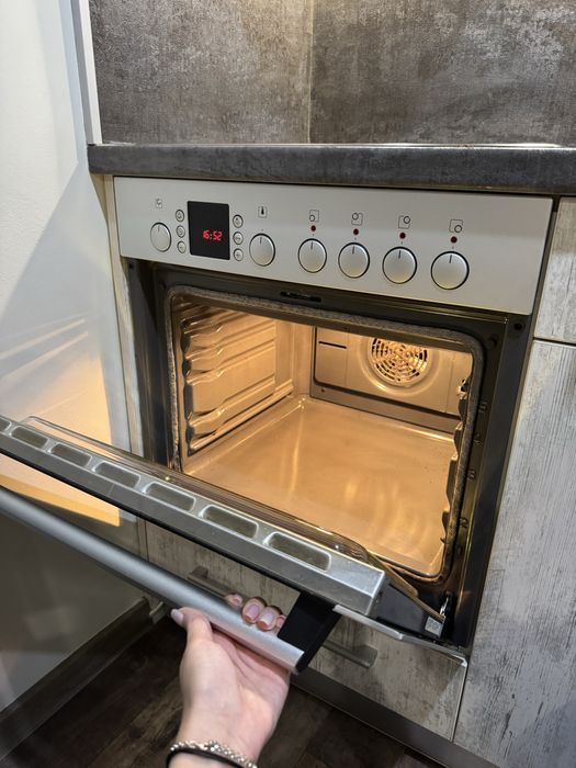 Фурна с котлони BOSCH