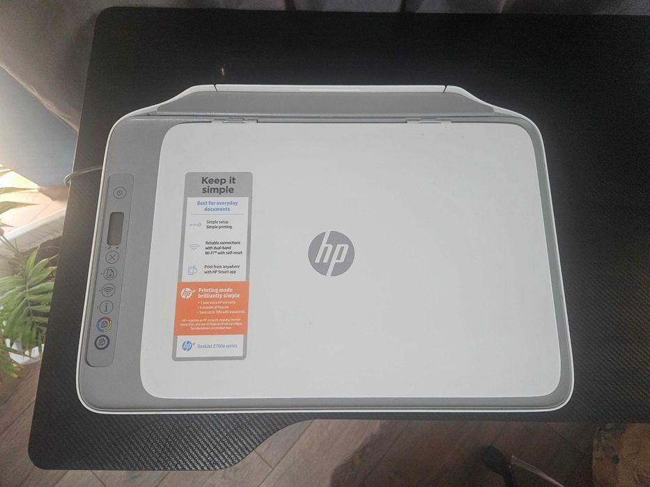 Принтер HP 2700e