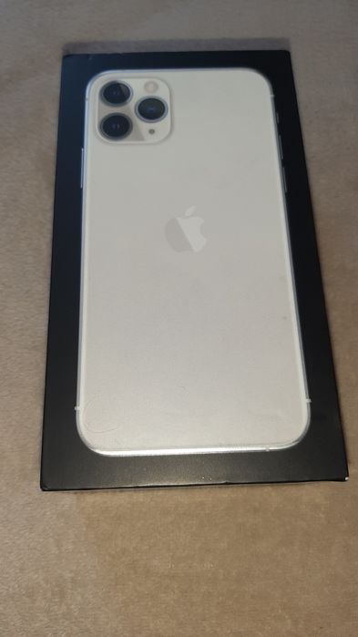 Cutie Iphone 11 pro ,256gb si iphone 12 pro  256 gb