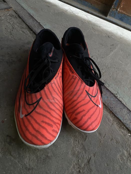 Сороконожки Nike Phantom Gx