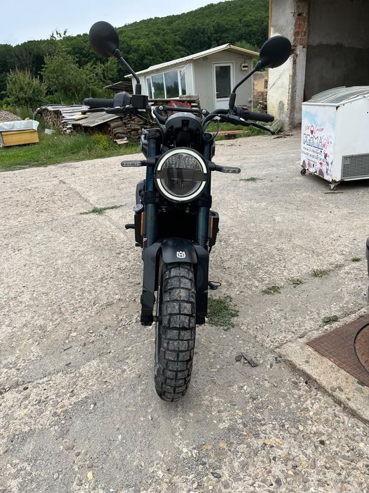 Husqvarna svartpilen 2022