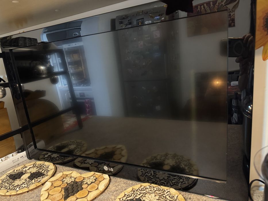 Vand TV diagonala de 80cm LG Model 32LK430