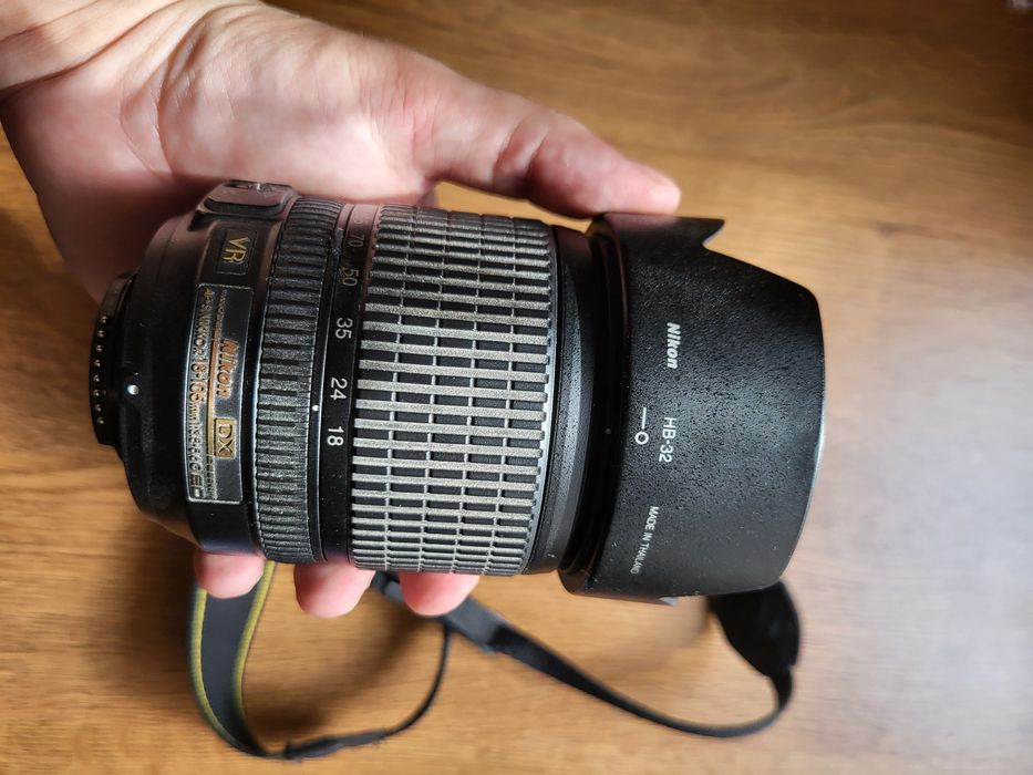 Camera Nikon D5000