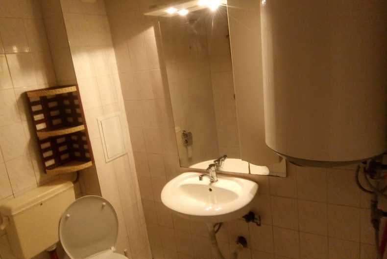 Дава се под наем Двустаен апартамент в Бургас, Възраждане - 45 кв.м за 142.8 € - Снимка #5