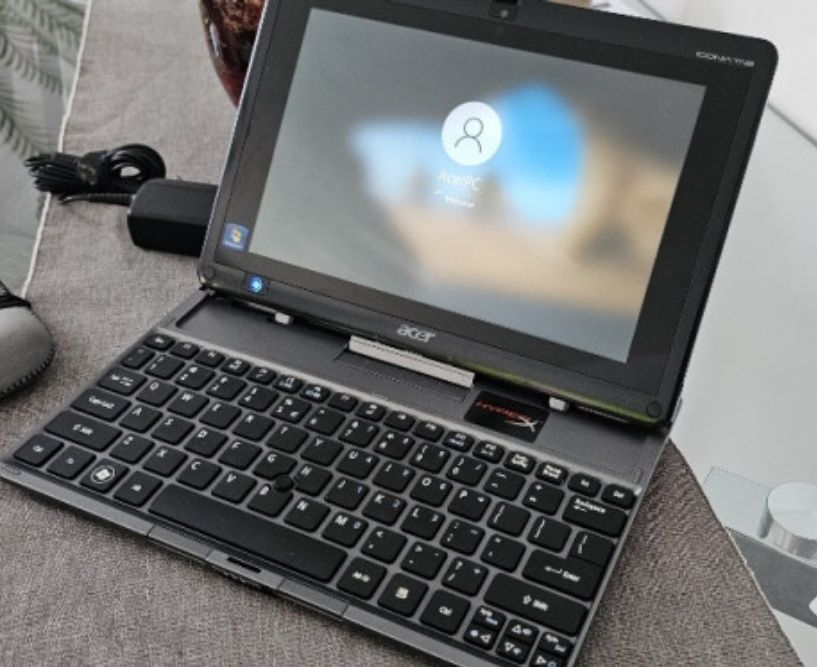 Tabletă / Laptop Acer iconia W500