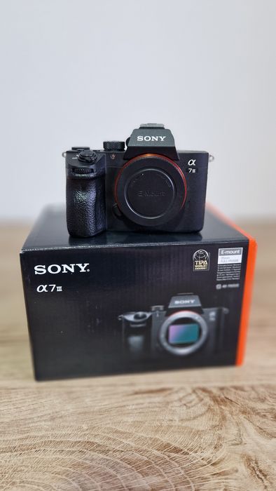Sony a7 III  shutter count 8199