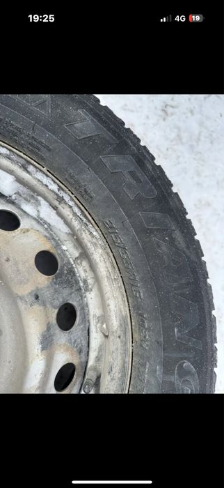 Диски с шинами на тойота R16