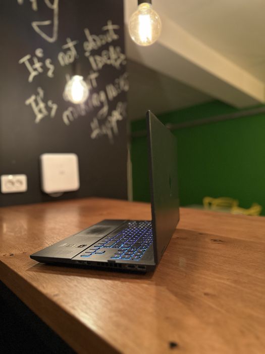 Laptop Gaming HP OMEN 15 RTX 3070 Ryzen 9 5900HX