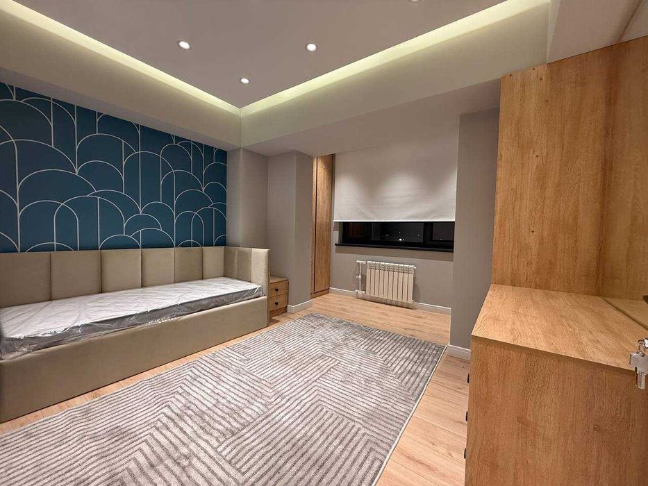 Квартира с мебелью и техникой рядом с ЦУМом, 72 м²