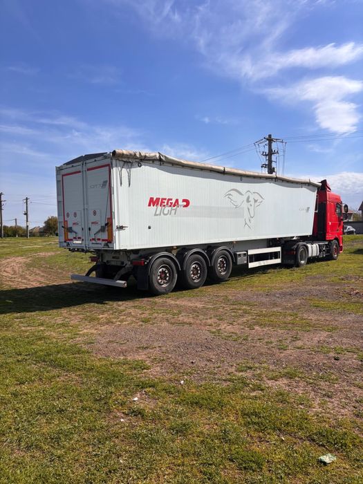 Se vinde la pachet daf xf semiremorca mega