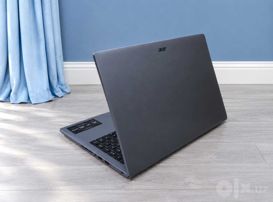 Ноутбук Acer Aspire 8/256 ГБ.