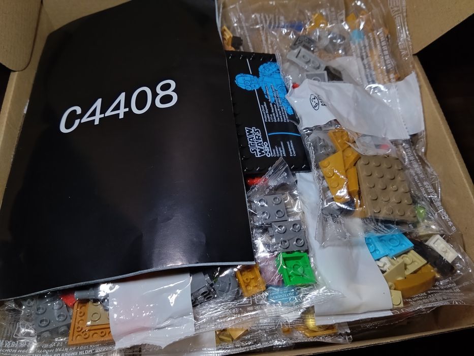 NOU TIP robot brand L Star Wars C-3PO 75398