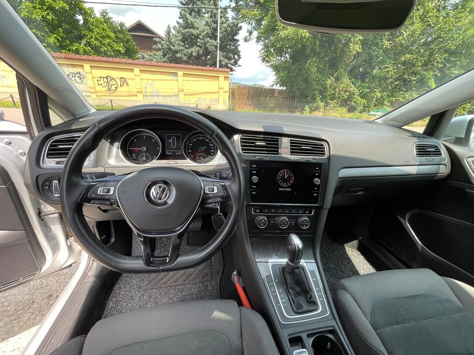 VOLKSWAGEN Golf 2019 — imagine 5