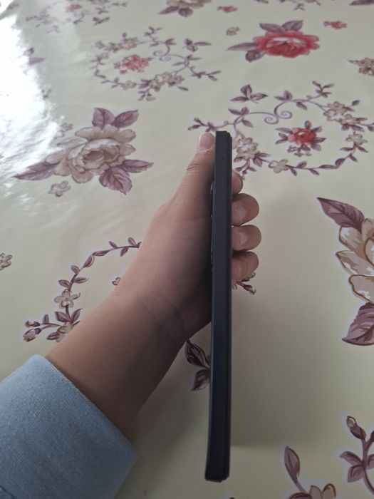 Vivo y 19s телефон