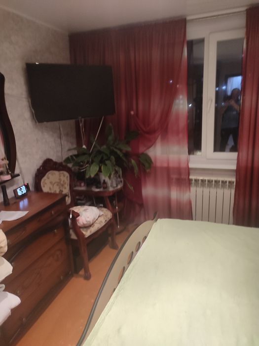 Продам трешку на 5микрорайоне