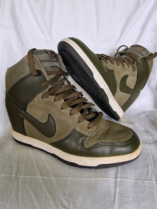 Кецове Nike на платформа