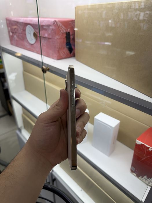 Продам Iphone 13 Pro Max