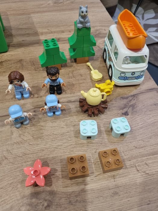LEGO DUPLO Town - Приключение със семеен кемпер, 30 части
