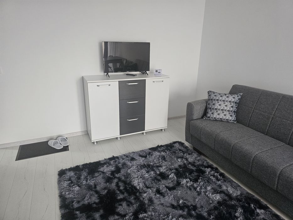 Închiriez Apartament Complex Nou de Lux în Otopeni