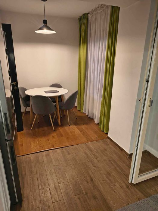 Apartament premium 3 camere + Garaj | Zona centrala- intre Râpa Galbenă si Carrefour Gara (Strada Florilor- Bloc Rezidential ROUA)