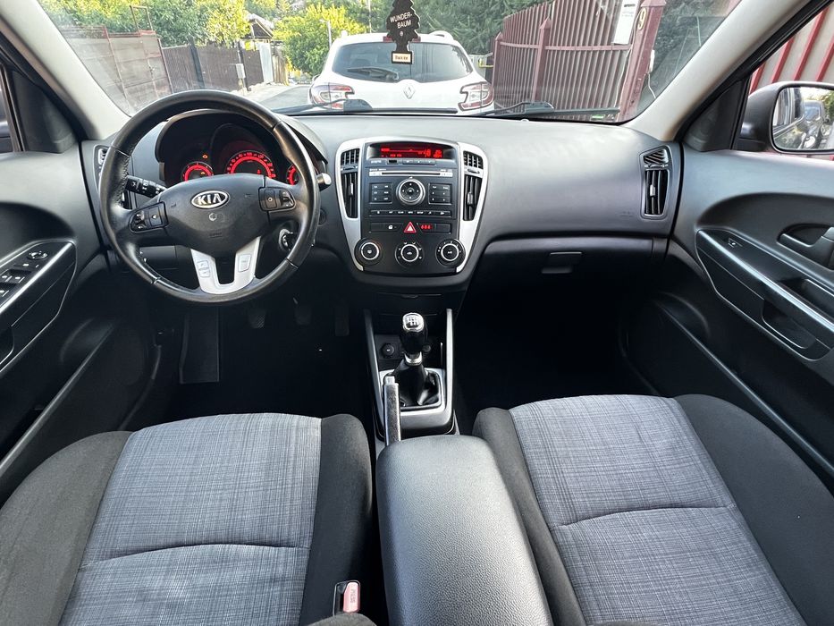 KIA Ceed 0 — imagine 4