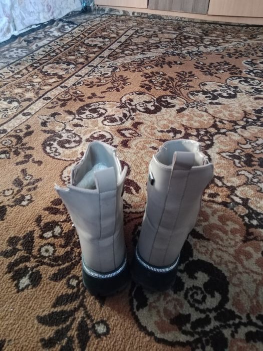 Продам сапоги41р