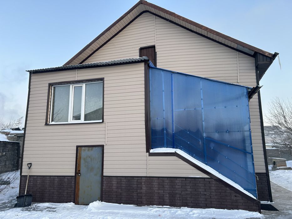 Прродам двух уровневый дом