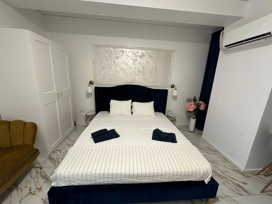 Studio de lux Azimuth – Stefan Building / Proprietar