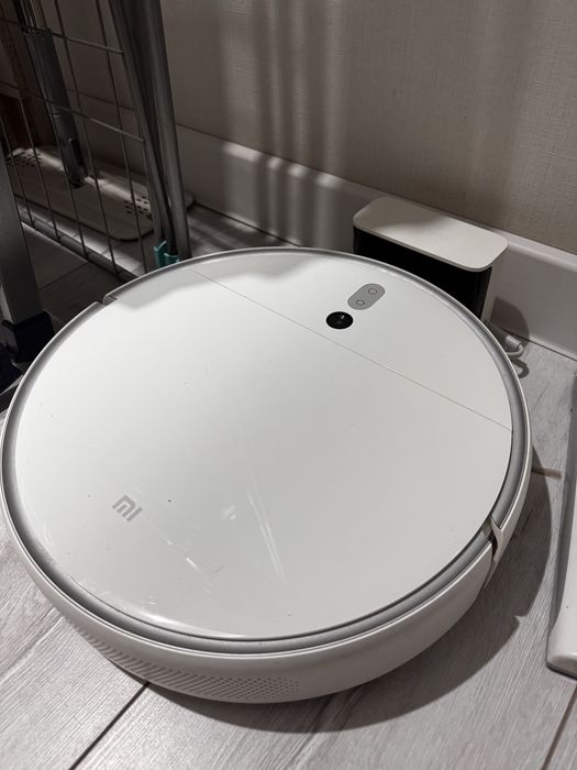 Продам робот пылесос Xiaomi.
