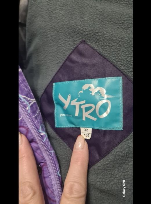 Три  Зимних комбинезона б/у.