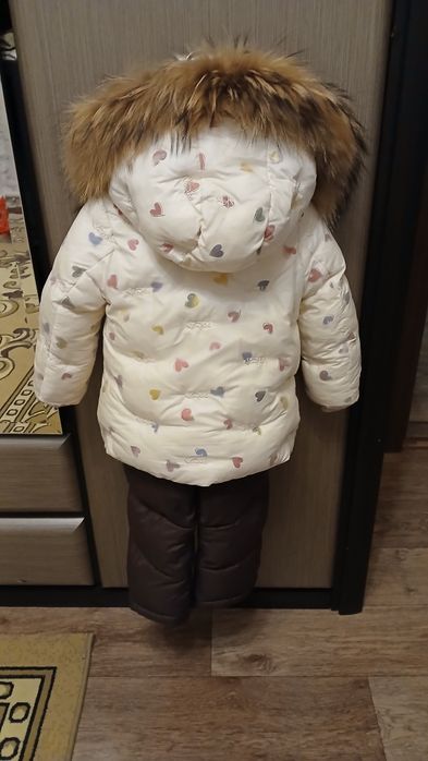 Зимний костюм для девочки.