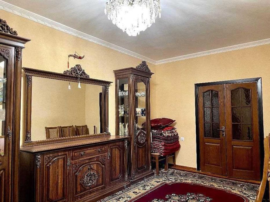 Срочно продаётся квартира на Карасу 1