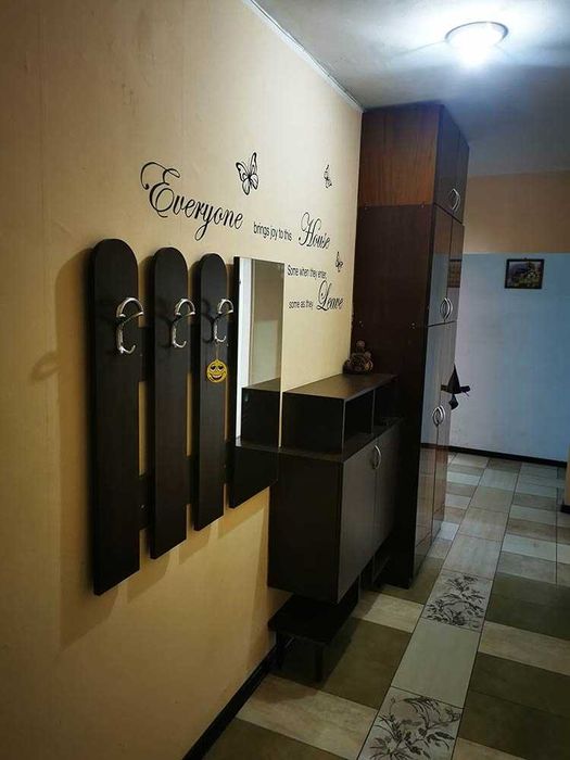 Четиристаен обзаведен апартамент кв. Левски / завод Дружба