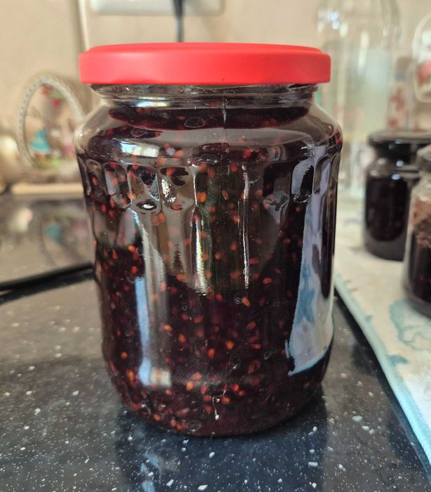 Dulceată de mure și de căpșuni