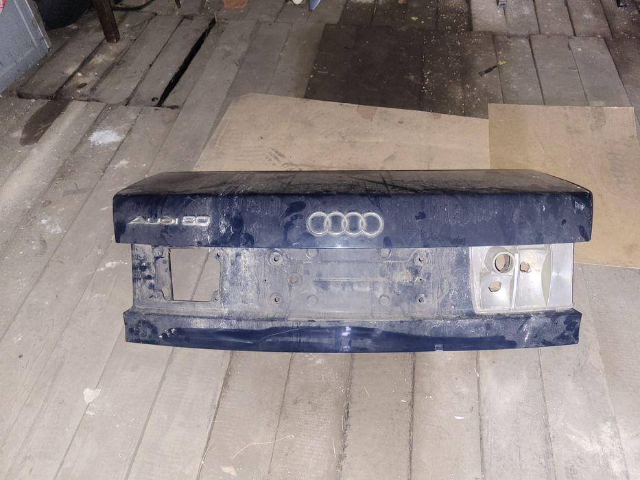 Продам крышку багажника audi b4