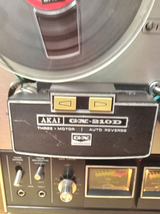 Magnetofon Akai GX210D