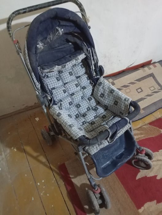 Каляска сотилади