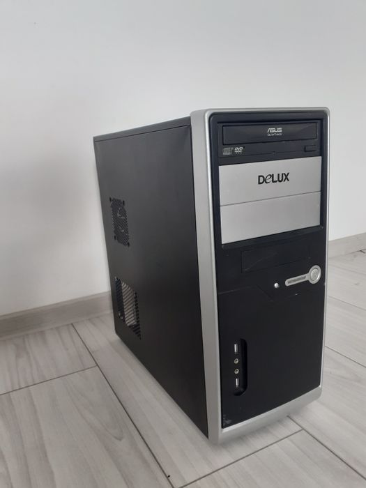 Vând unitate Delux